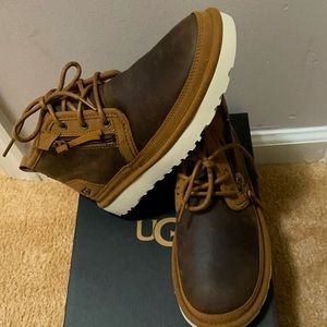 UGG BRAND NEW